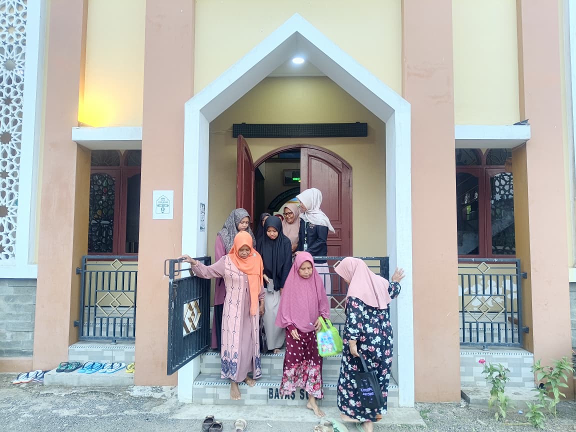 Rutinan Yasin Tahlil Ibu Ibu Muslimat