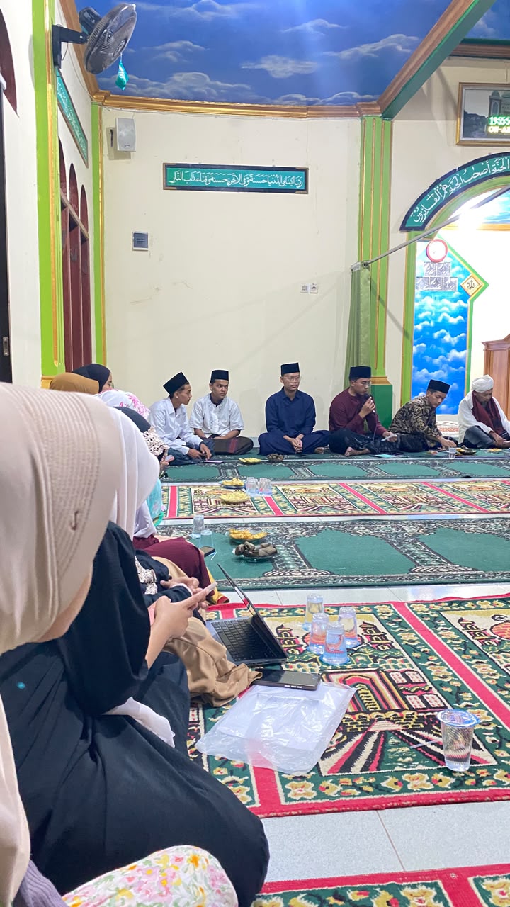 Mahasiswa KKN Dorong Reaktivasi Struktur Kepengurusan Takmir Masjid Jami' Baiturrohim